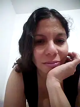 Snapshot of Carliina_Soussa chatting on February 11, 2025, 10:18 pm Carliina Soussa online show from February 11, 2025, 10:18 pm