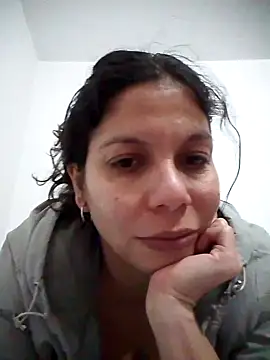 Snapshot of Carliina_Soussa chatting on February 15, 2025, 12:59 am Carliina Soussa online show from February 15, 2025, 12:59 am