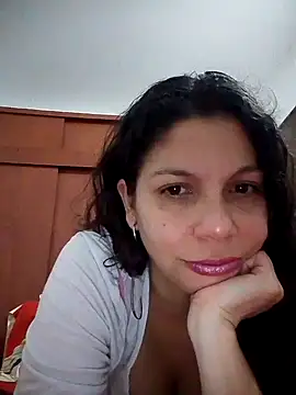 Snapshot of Carliina_Soussa chatting on February 27, 2025, 4:20 am Carliina Soussa online show from February 27, 2025, 4:20 am