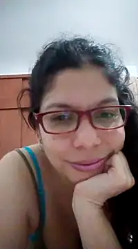 Snapshot of Carliina_Soussa chatting on March 14, 2025, 1:37 am Carliina Soussa online show from March 14, 2025, 1:37 am