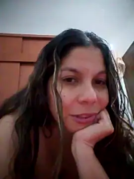 Snapshot of Carliina_Soussa chatting on October 10, 2025, 11:15 pm Carliina Soussa online show from October 10, 2025, 11:15 pm