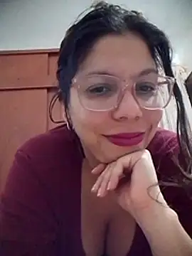 Snapshot of Carliina_Soussa chatting on June 25, 2026, 11:42 pm Carliina Soussa online show from June 25, 2026, 11:42 pm