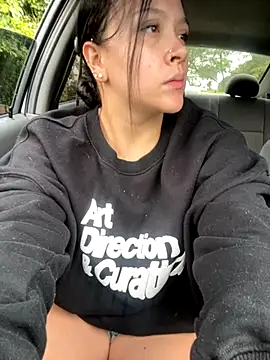 Abigail Cowen online show from November 16, 2025, 2:33 pm