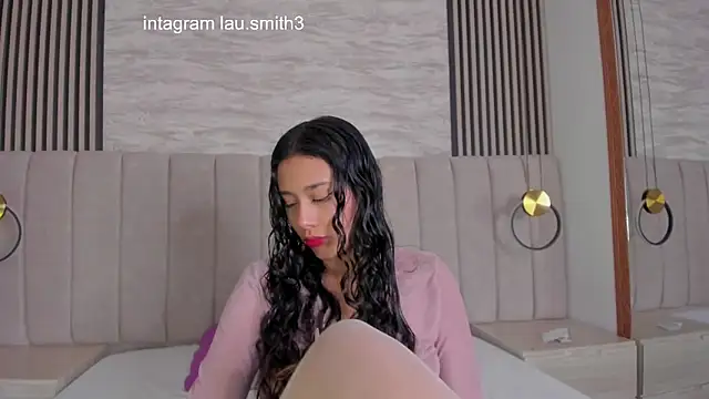 laura smith33 online show from September 22, 2025, 2:08 pm