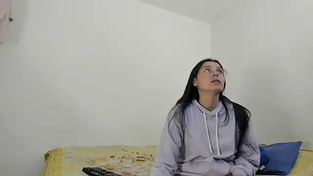 Nathaly love96 online show from December 5, 2024, 8:00 pm