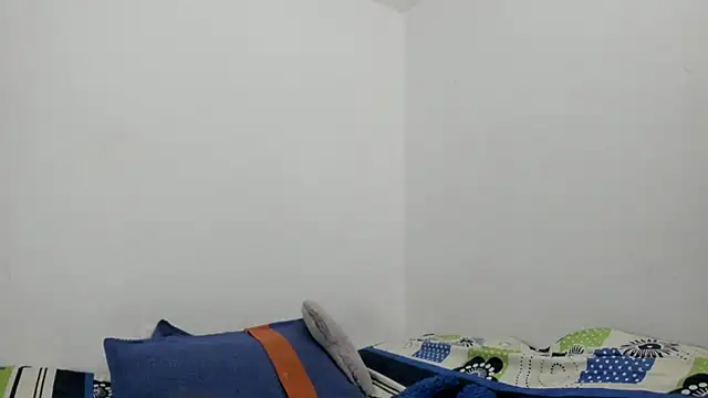 Nathaly love96 online show from December 17, 2024, 2:12 am