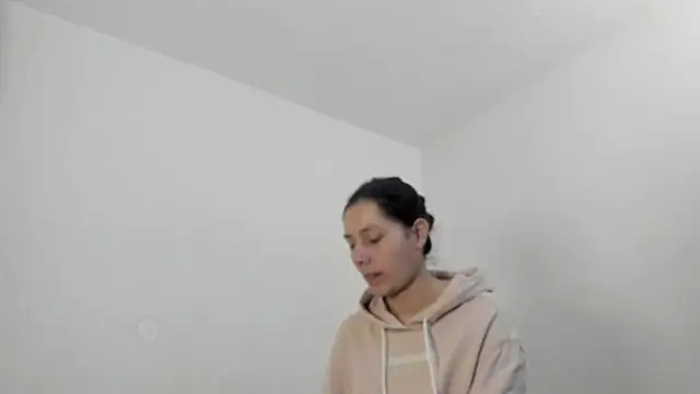 Nathaly love96 online show from January 8, 2025, 6:52 pm