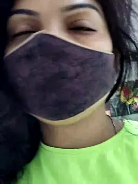 Snapshot of illay_love chatting on March 4, 2025, 3:33 am illay love online show from March 4, 2025, 3:33 am