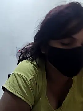 illay love online show from December 14, 2025, 3:28 pm