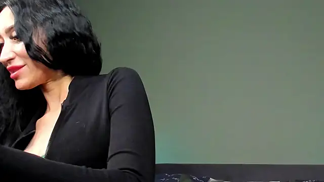 Margaret Clark  online show from February 16, 2025, 6:21 am