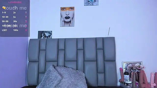 Sophia Lemos online show from March 7, 2025, 1:40 pm