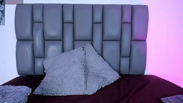 Sophia Lemos online show from March 22, 2025, 1:41 pm