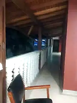 Adel Nesbiit online show from February 5, 2025, 1:04 am