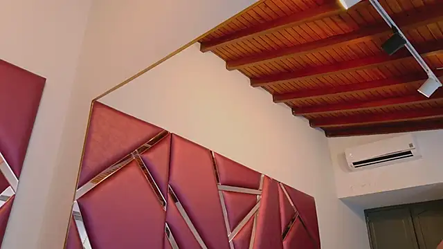 Adel Nesbiit online show from February 25, 2025, 10:39 pm