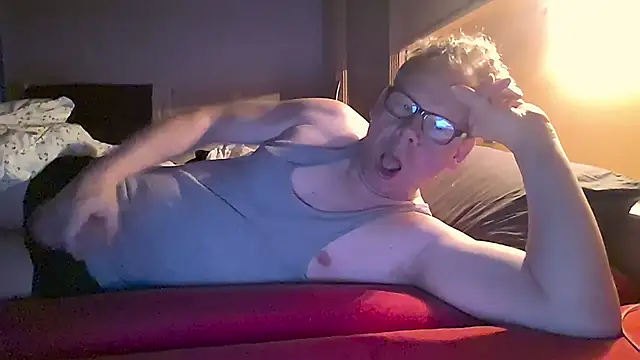 kinkyslet8 online show from November 30, 2025, 8:40 am