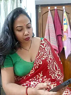 Snapshot of DREAM_GIRL-30 chatting on February 17, 2025, 2:48 pm DREAM GIRL-30 online show from February 17, 2025, 2:48 pm