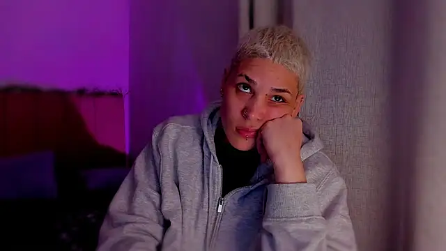 Charlee pink online show from February 21, 2026, 10:55 pm