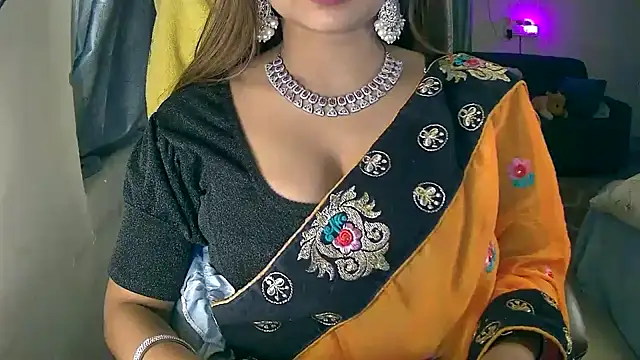 Cute-Tara online show from October 16, 2025, 2:29 pm