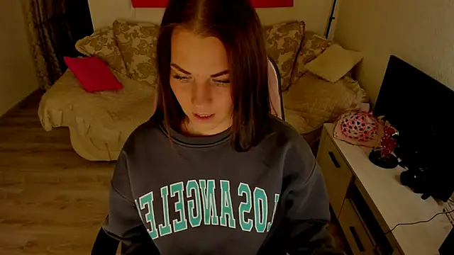 masha19981 online show from November 20, 2025, 9:03 pm