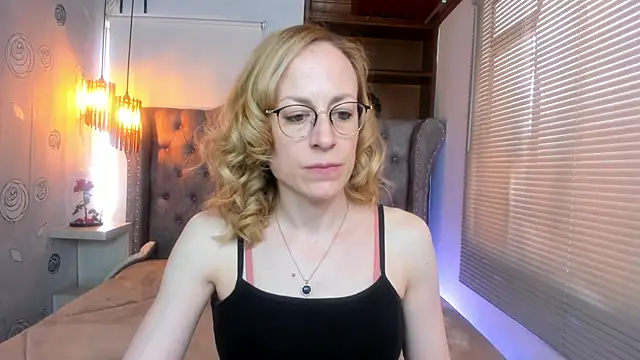 Snapshot of SammySanders chatting on January 21, 2025, 5:09 pm SammySanders online show from January 21, 2025, 5:09 pm