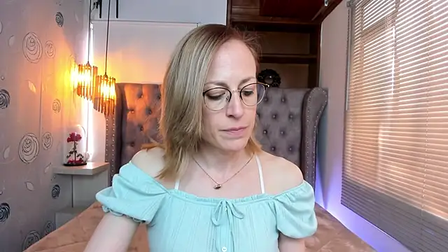 Snapshot of SammySanders chatting on January 29, 2025, 5:24 pm SammySanders online show from January 29, 2025, 5:24 pm