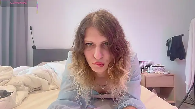 Alice Pinkhead online show from November 4, 2025, 6:56 am