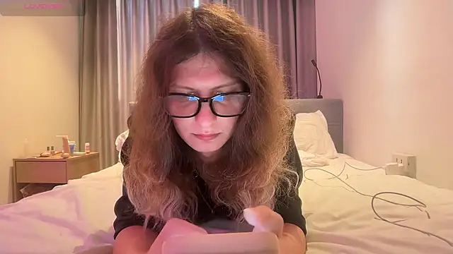 Alice Pinkhead online show from April 20, 2026, 9:12 am