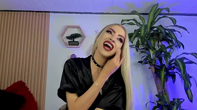 BrianaSchafer online show from February 17, 2026, 8:04 pm