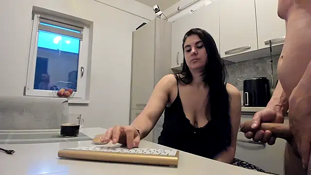 cuplu29 online show from June 1, 2026, 2:35 am