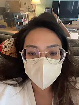 yourbootygirl online show from November 1, 2025, 1:51 am