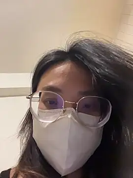 yourbootygirl online show from December 3, 2025, 2:15 pm