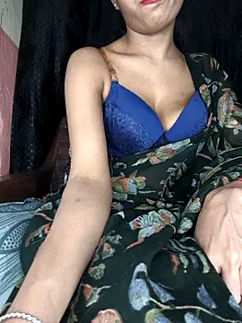 baby soni78690 online show from April 19, 2026, 6:10 pm