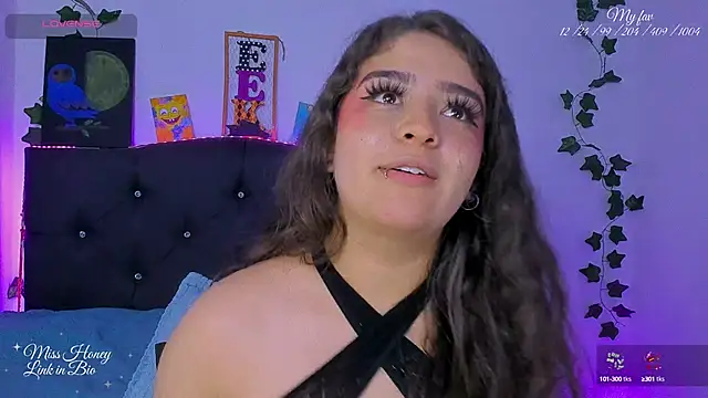 Mxss Honey online show from March 23, 2025, 4:16 am