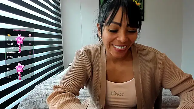 Snapshot of CindyWilliams_ chatting on May 7, 2026, 6:13 pm CindyWilliams online show from May 7, 2026, 6:13 pm