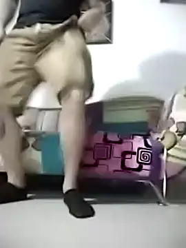 AndresSmith   online show from March 4, 2025, 8:46 am