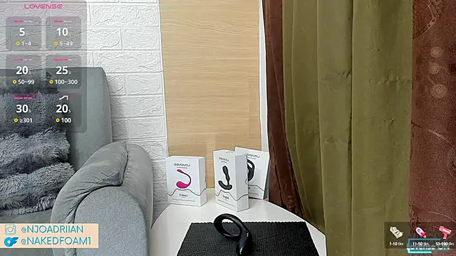 nakedfoam1 online show from February 27, 2025, 1:16 am