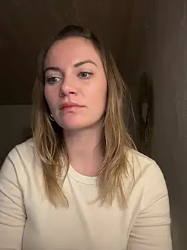 Milla  one online show from December 27, 2024, 9:22 pm