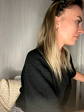 Milla  one online show from October 19, 2025, 6:08 pm