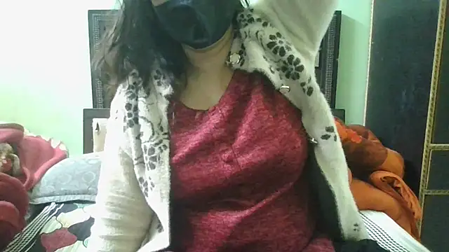 Snapshot of couplesuni chatting on December 22, 2024, 12:38 pm couplesuni online show from December 22, 2024, 12:38 pm