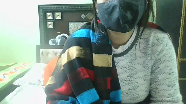 Snapshot of couplesuni chatting on February 6, 2025, 11:10 am couplesuni online show from February 6, 2025, 11:10 am