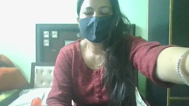 Snapshot of couplesuni chatting on February 23, 2025, 5:56 am couplesuni online show from February 23, 2025, 5:56 am