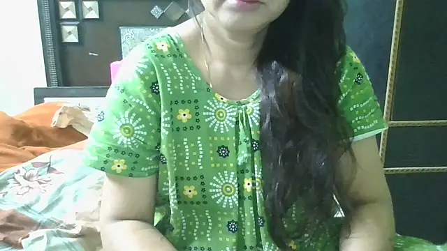 Snapshot of couplesuni chatting on September 21, 2025, 5:31 am couplesuni online show from September 21, 2025, 5:31 am
