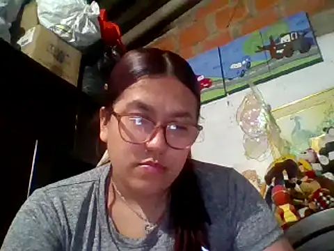 dafne19  online show from March 18, 2025, 7:08 am