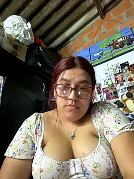 dafne19  online show from September 12, 2025, 4:45 am