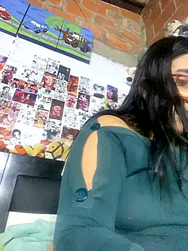 dafne19  online show from January 14, 2026, 5:35 am