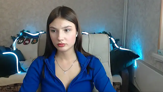 AnaHoney online show from December 22, 2024, 4:39 am