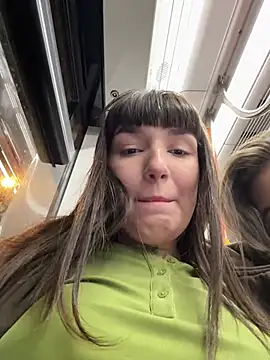 Sophie Avory online show from March 10, 2025, 5:29 pm