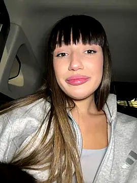 Sophie Avory online show from December 22, 2025, 11:02 pm