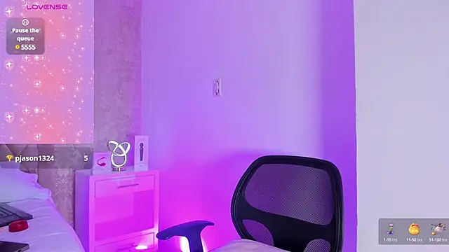 LiaFlowers online show from January 28, 2025, 1:29 am