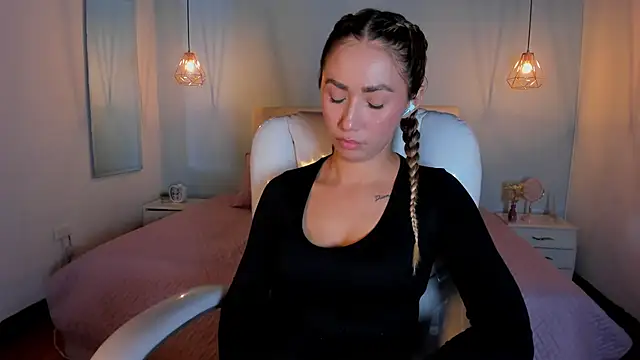 Emma23   online show from February 20, 2025, 5:01 am